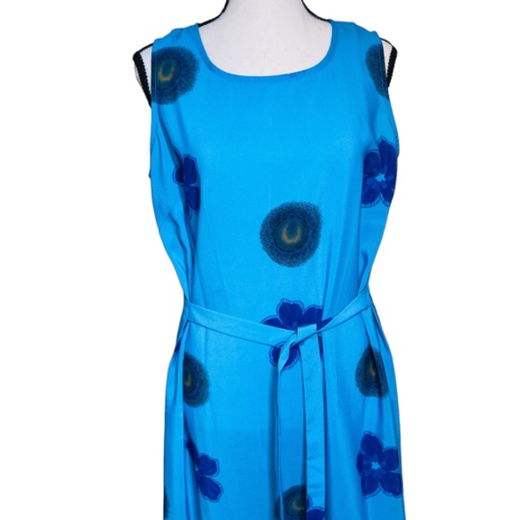 Joanna Sleeveless dress - Picture 2 of 4